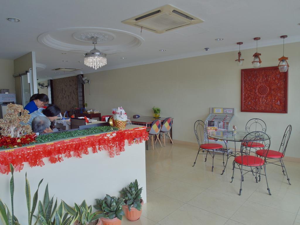 Sunnie Hotel Johor Bahru Exterior foto